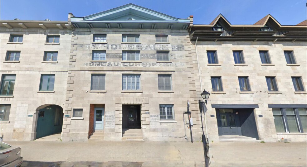 211 Rue de la Commune O, Montréal, QC for sale - Building Photo - Image 1 of 1