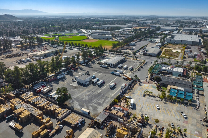 11081 Cherry Ave, Fontana, CA for lease - Aerial - Image 3 of 3