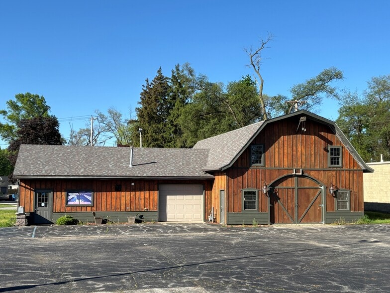 5401 Monroe St, Toledo, OH for lease - Building Photo - Image 2 of 6