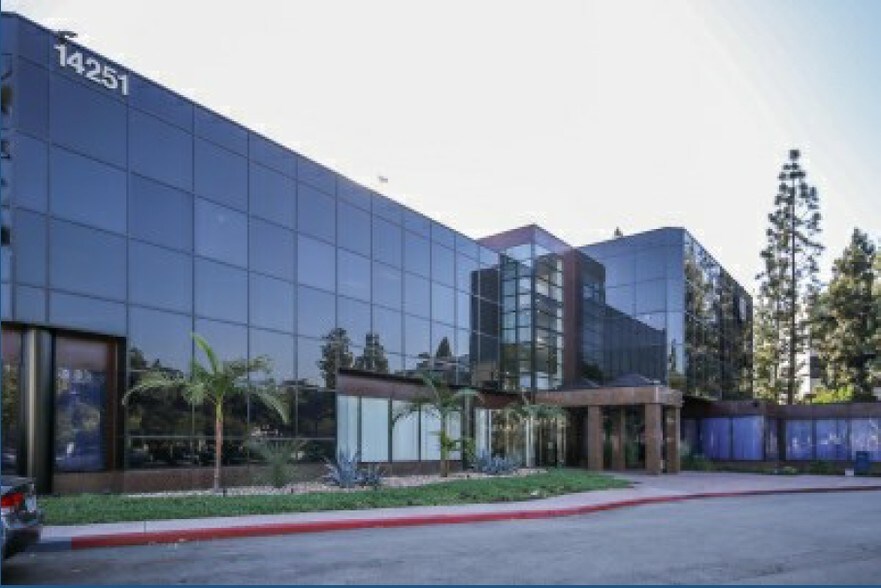 14251 Firestone Blvd, La Mirada, CA 90638