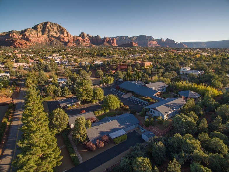 120 Deer Trail Dr, Sedona, AZ for sale - Primary Photo - Image 1 of 1