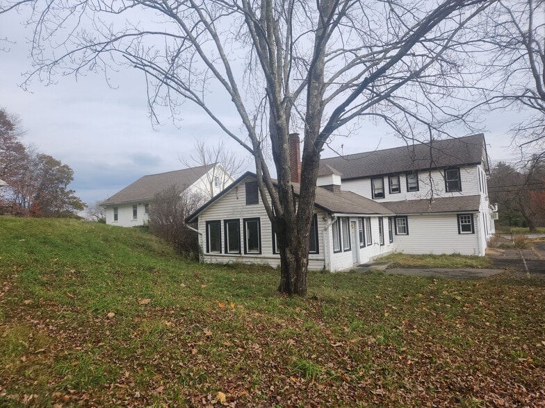 335 Main St, Cairo, NY for sale - Building Photo - Image 3 of 11