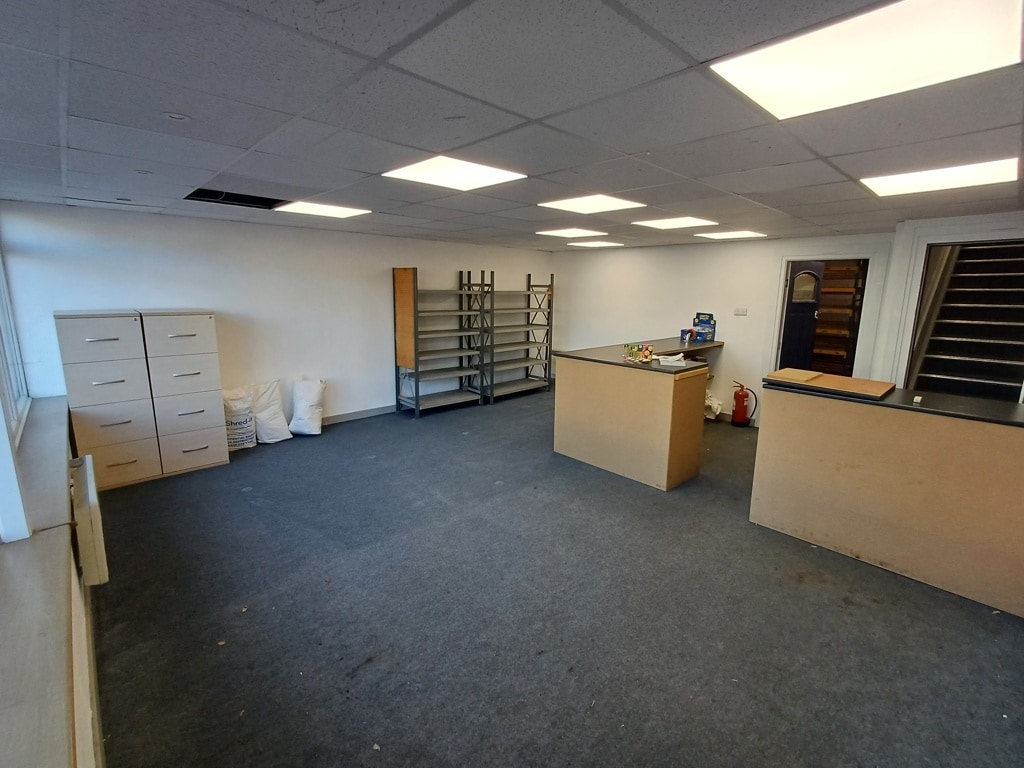 Mark Rd, Hemel Hempstead for lease Interior Photo- Image 1 of 4