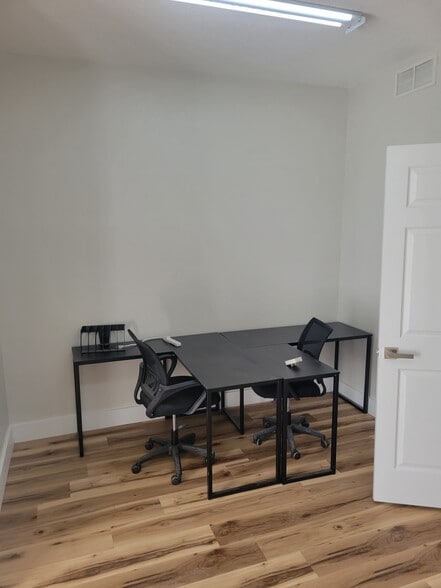 15220-15236 E Colonial Dr, Orlando, FL for lease - Building Photo - Image 2 of 12