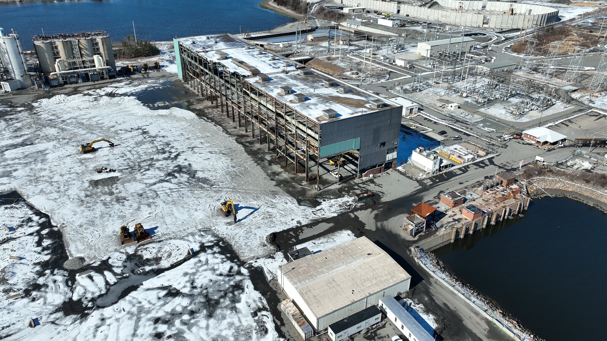 1 Brayton Point Rd, Somerset, MA 02725 82,000 SF MFG Building