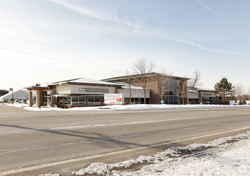 10020 E Professional Center Dr, Hamburg, MI for lease - Primary Photo - Image 1 of 7