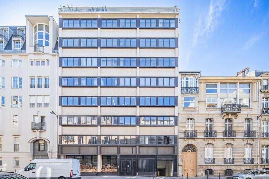 69 Rue Ampère, Paris for sale - Primary Photo - Image 1 of 3