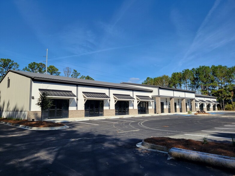 6637 N Okatie Hwy, Ridgeland, SC for lease - Building Photo - Image 3 of 13