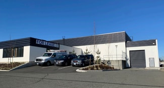 More details for 743 28th St, Courtenay, BC - Industrial for Lease