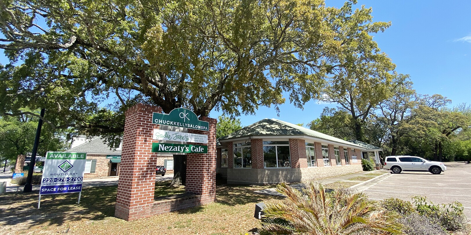 360 Courthouse Rd, Gulfport, MS 39507