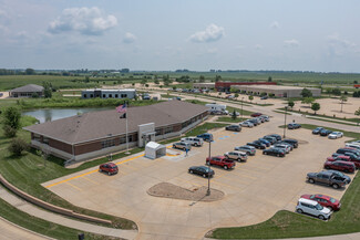 More details for 945 Tower Dr, Waterloo, IA - Office/Medical for Lease
