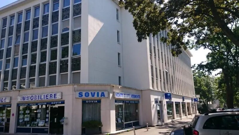 Office in Le Chesnay-Rocquencourt for lease - Building Photo - Image 1 of 8