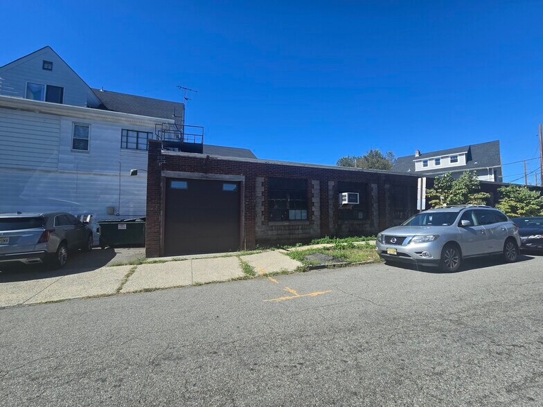 224 Glenwood Ave, Bloomfield, NJ for lease - Building Photo - Image 2 of 6