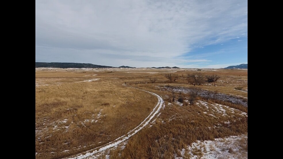 1013 Douglas Rd, Sundance, WY for sale - Building Photo - Image 3 of 6