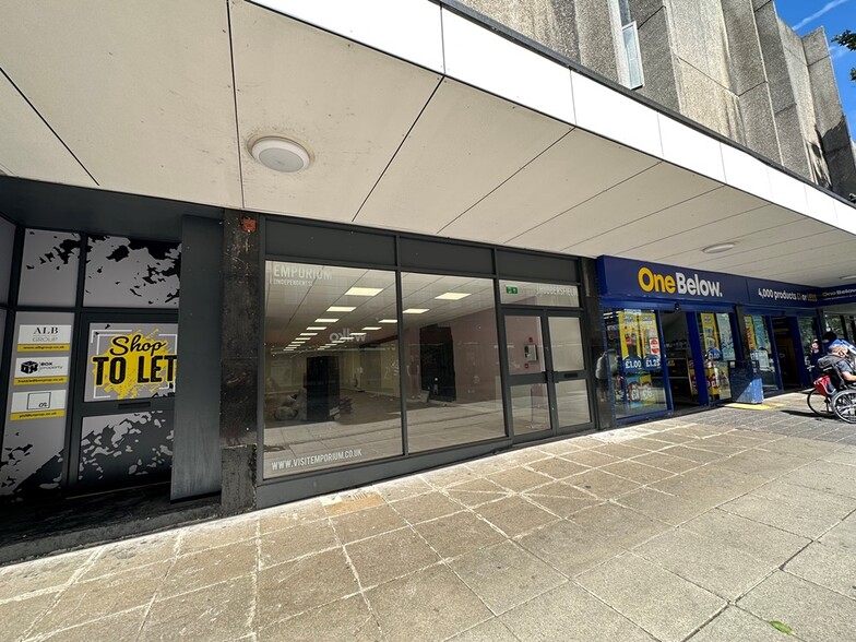 102-106 New St, Huddersfield for lease - Building Photo - Image 1 of 1