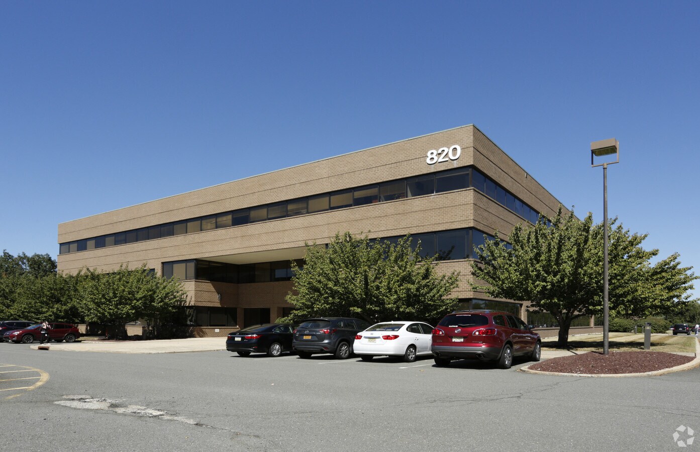 820 Bear Tavern Rd, Ewing, NJ 08628 Mountain View Office