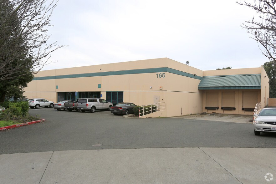 165 Klamath Ct, American Canyon, CA for lease - Primary Photo - Image 1 of 3