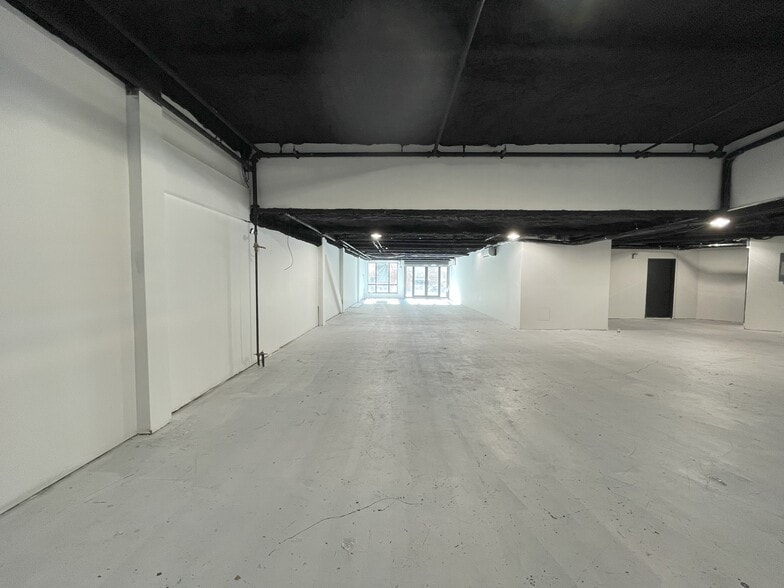 5 Withers St, Brooklyn, NY for lease - Interior Photo - Image 3 of 6