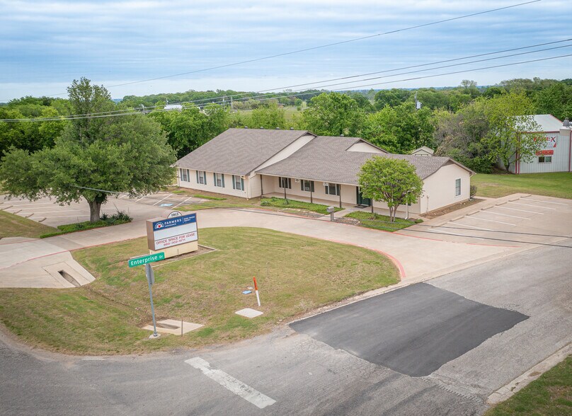 1013 US highway 377, Pilot Point, TX 76258