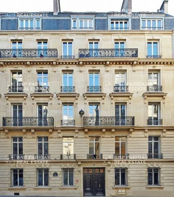 Location Bureaux 114 m² - Photo 1