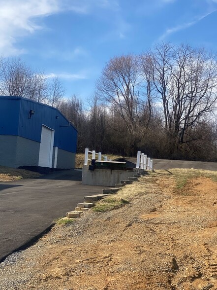 4034 Pepperell Way, Dublin, VA for lease - Building Photo - Image 3 of 11