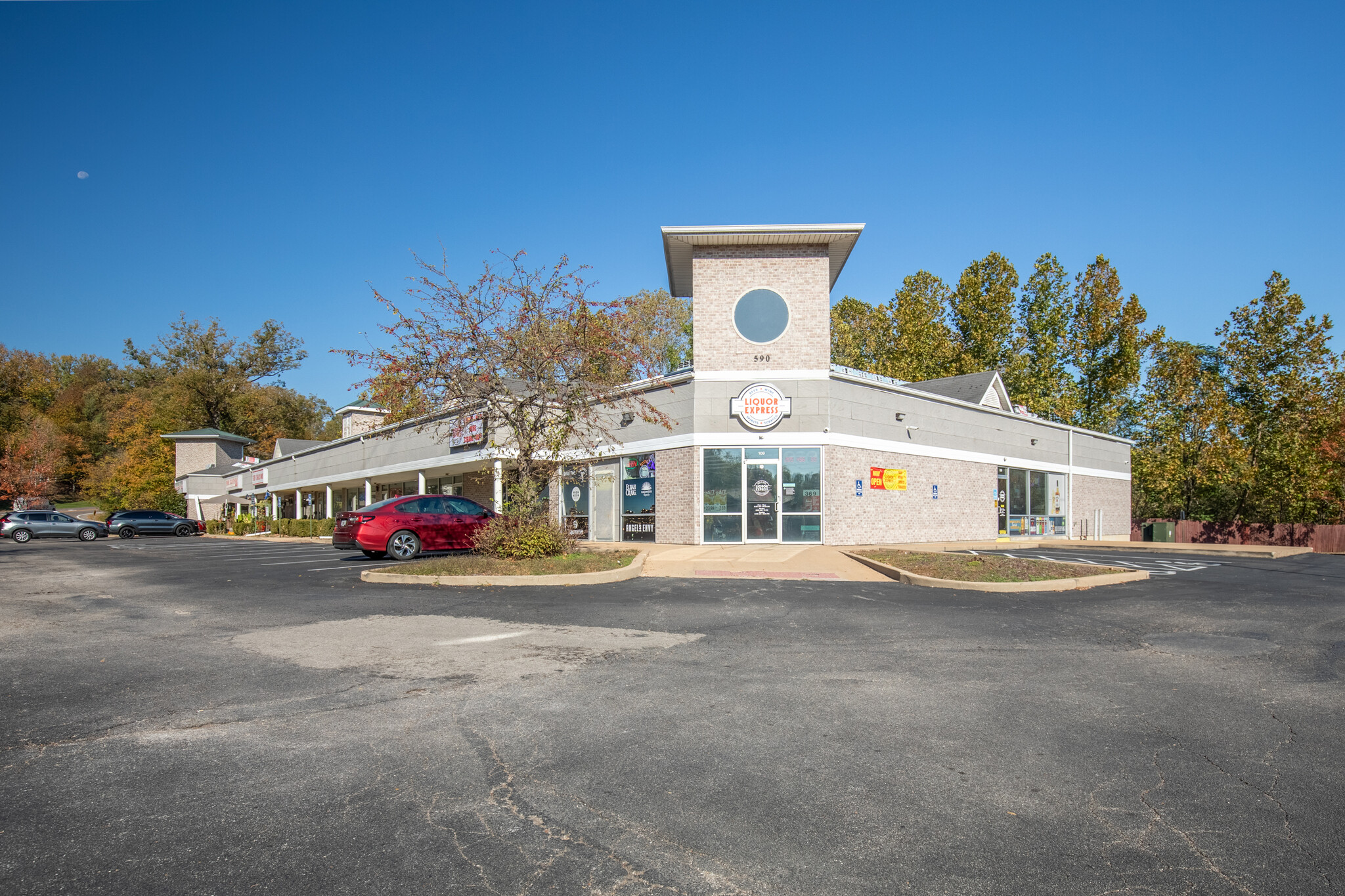 590 Vance Rd, Valley Park, MO for lease Building Photo- Image 1 of 10