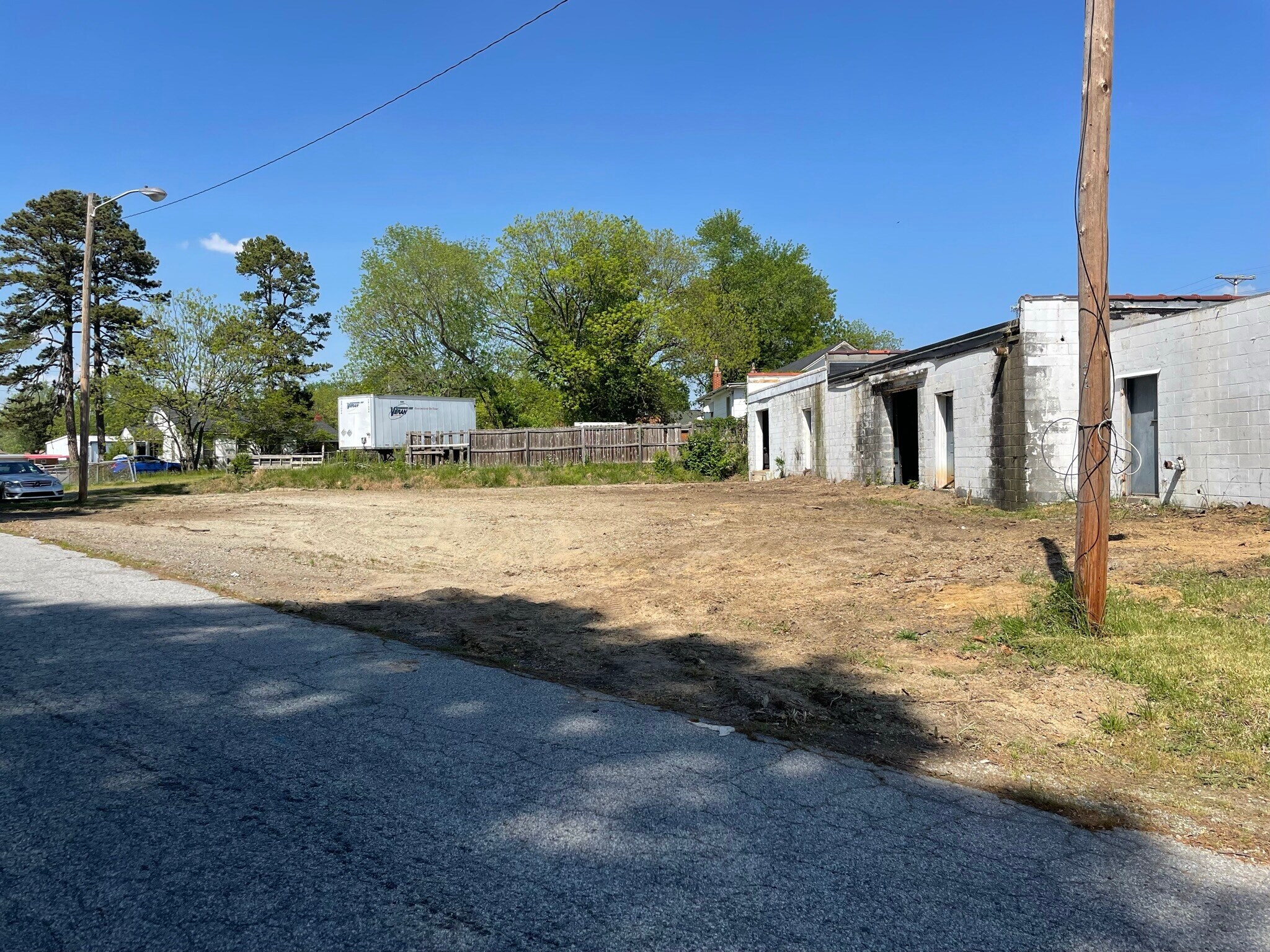 2352 W English Rd, High Point, NC for sale Building Photo- Image 1 of 1