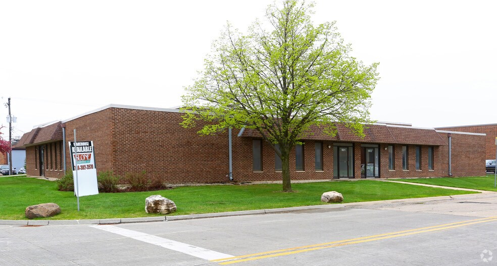 1390 Wright Blvd, Schaumburg, IL for sale - Primary Photo - Image 1 of 1