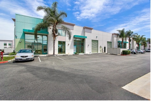 5581 Daniels St, Chino, CA for lease - Building Photo - Image 1 of 19