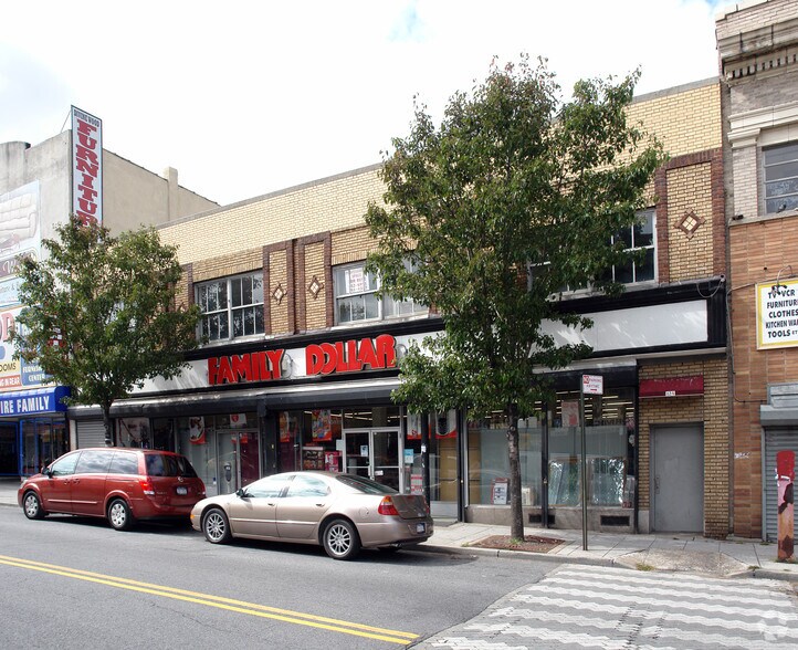 124 Port Richmond Ave, Staten Island, NY for lease - Primary Photo - Image 1 of 14