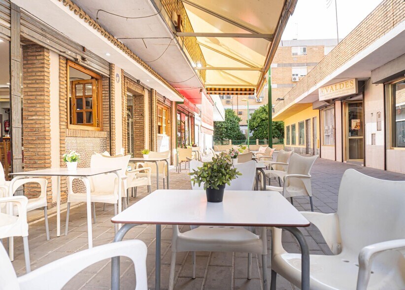 Retail in Sevilla, Sevilla for sale - Building Photo - Image 2 of 37
