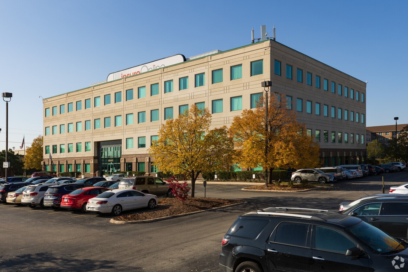 6640 S Cicero Ave, Bedford Park, IL 60638