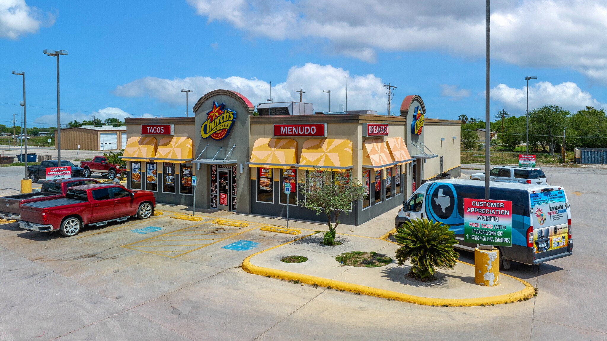 203 N 1st St, Carrizo Springs, TX for sale Primary Photo- Image 1 of 1