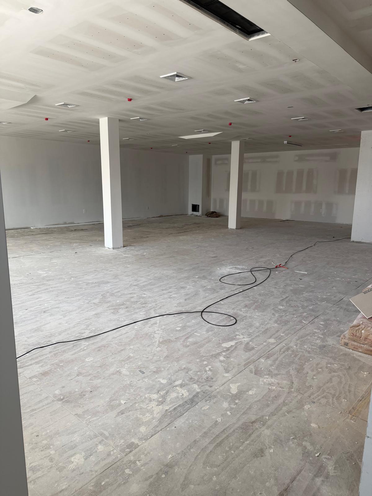 43-19-43-23 Bell Blvd, Bayside, NY for lease Interior Photo- Image 1 of 4