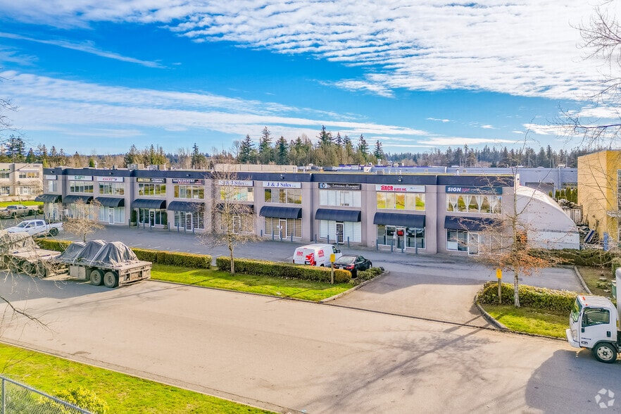 19510 55th Ave, Surrey, BC for lease - Primary Photo - Image 1 of 5