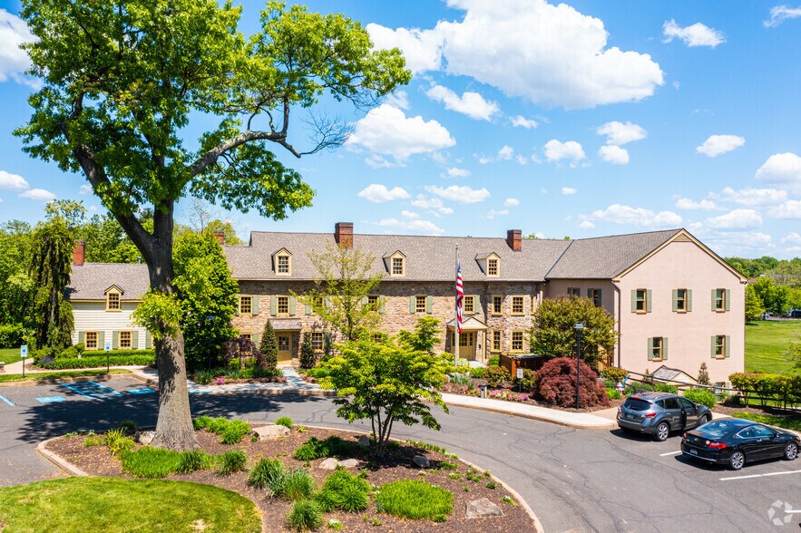 3 Village Rd, Horsham Township, PA for lease - Primary Photo - Image 1 of 8