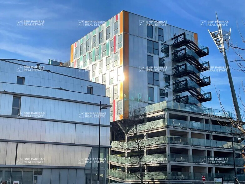 Office in Nantes for lease - Building Photo - Image 1 of 15