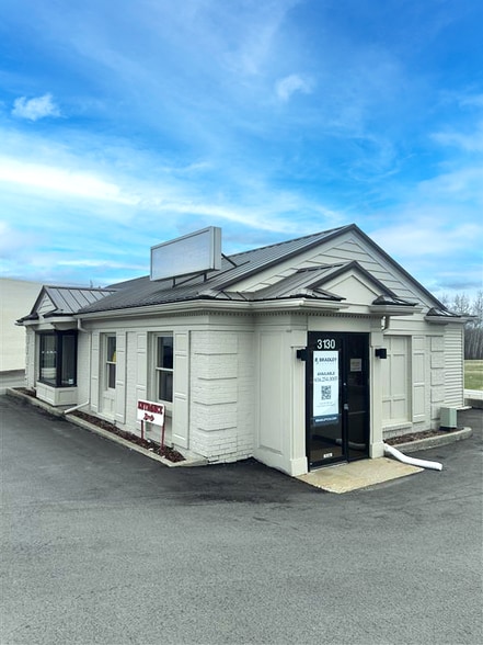 3140-3176 Plainfield Ave NE, Grand Rapids, MI for lease - Building Photo - Image 2 of 10