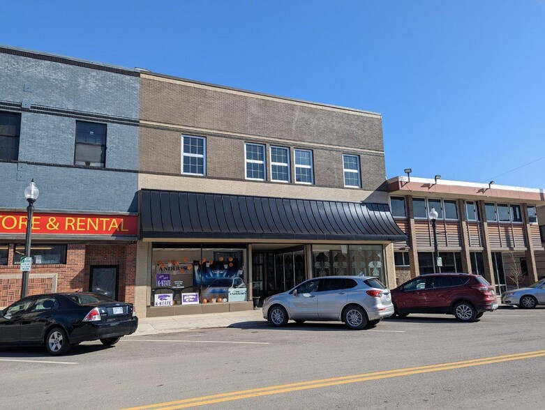 605 Commercial St, Atchison, KS for lease - Building Photo - Image 2 of 2