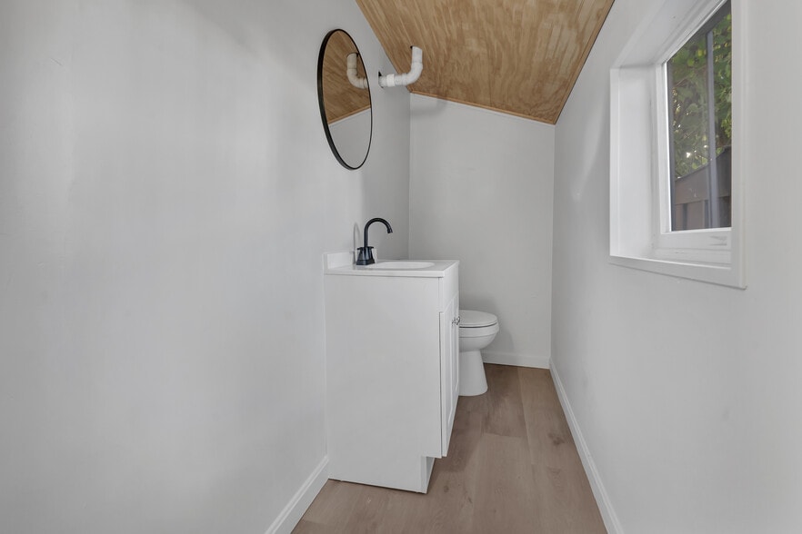 415 Broad St, Cumberland, RI for lease - Building Photo - Image 3 of 13