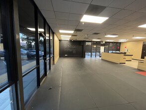 470-480 Blossom Hill Rd, San Jose, CA for lease Building Photo- Image 2 of 27