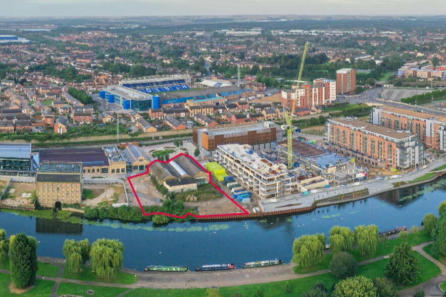 Bittern Way, Peterborough for sale - Primary Photo - Image 1 of 1