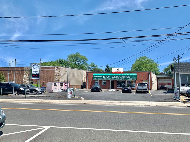 120 New Hyde Park Rd, Franklin Square, NY 11010