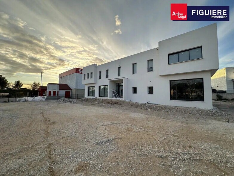 4 Rue François Dumouriez Du Périer, Vitrolles for lease - Building Photo - Image 1 of 10