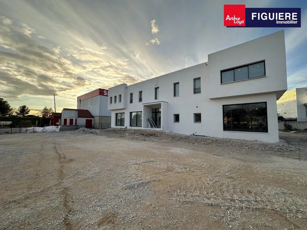 4 Rue François Dumouriez Du Périer, Vitrolles for lease Building Photo- Image 1 of 11