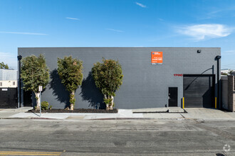 1700 Hayes Ave, Long Beach, CA for lease Building Photo- Image 2 of 14