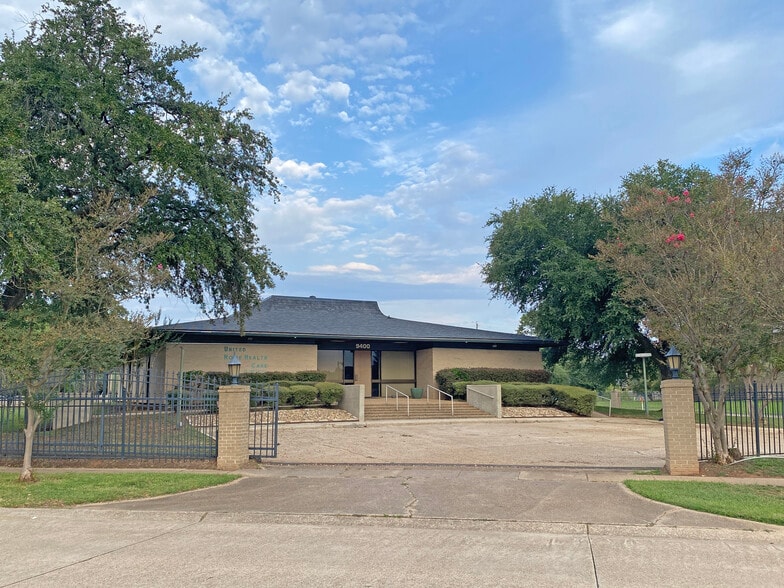 9400 Village Green Dr, Shreveport, LA for lease - Primary Photo - Image 1 of 45