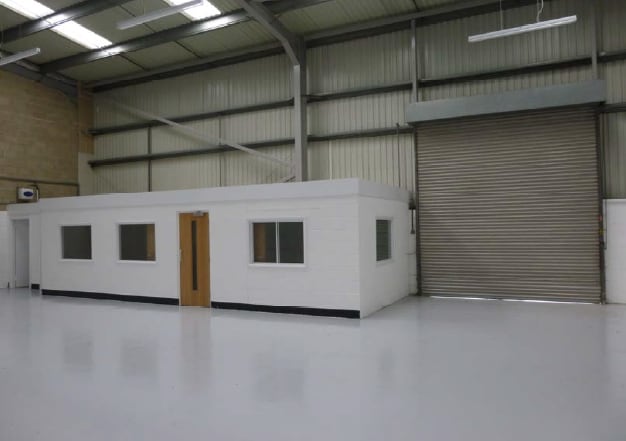 Kingstanding Way, Tunbridge Wells for lease - Interior Photo - Image 3 of 5