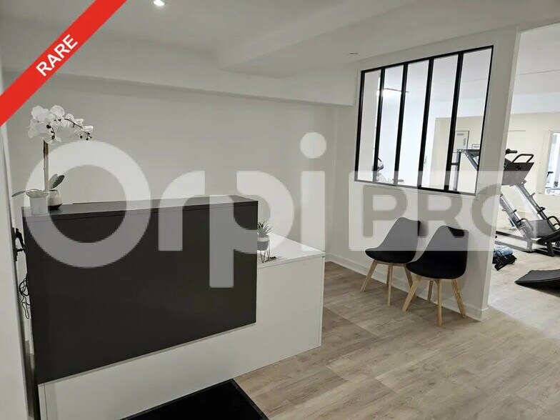 Office in Melun for sale - Interior Photo - Image 2 of 8
