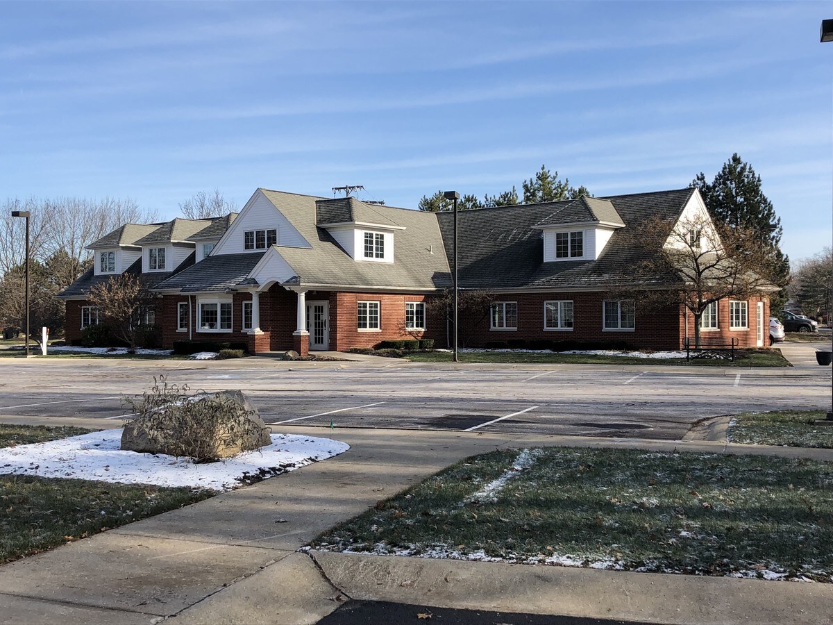 510 N Leavitt Rd, Amherst, OH 44001